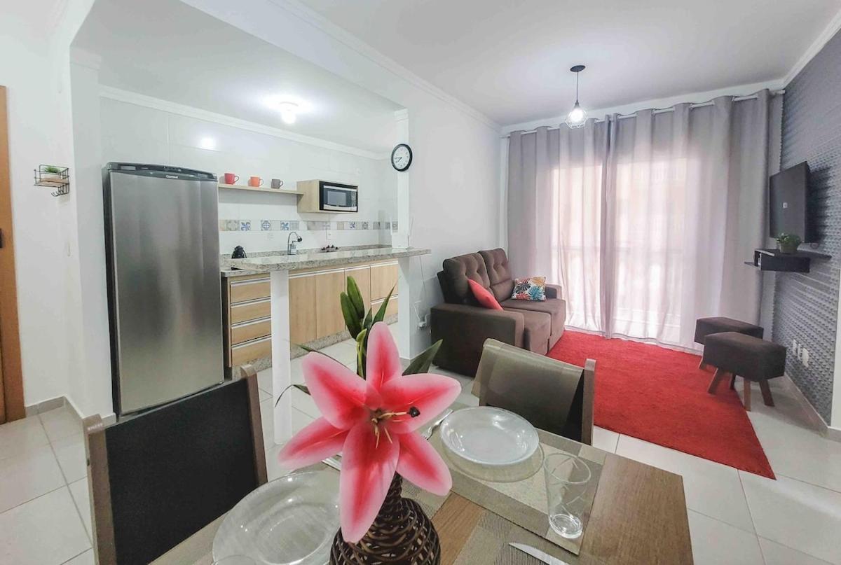 Bem No Centro, Cozinha Completa, Varanda E Garagem Poços de Caldas Zewnętrze zdjęcie