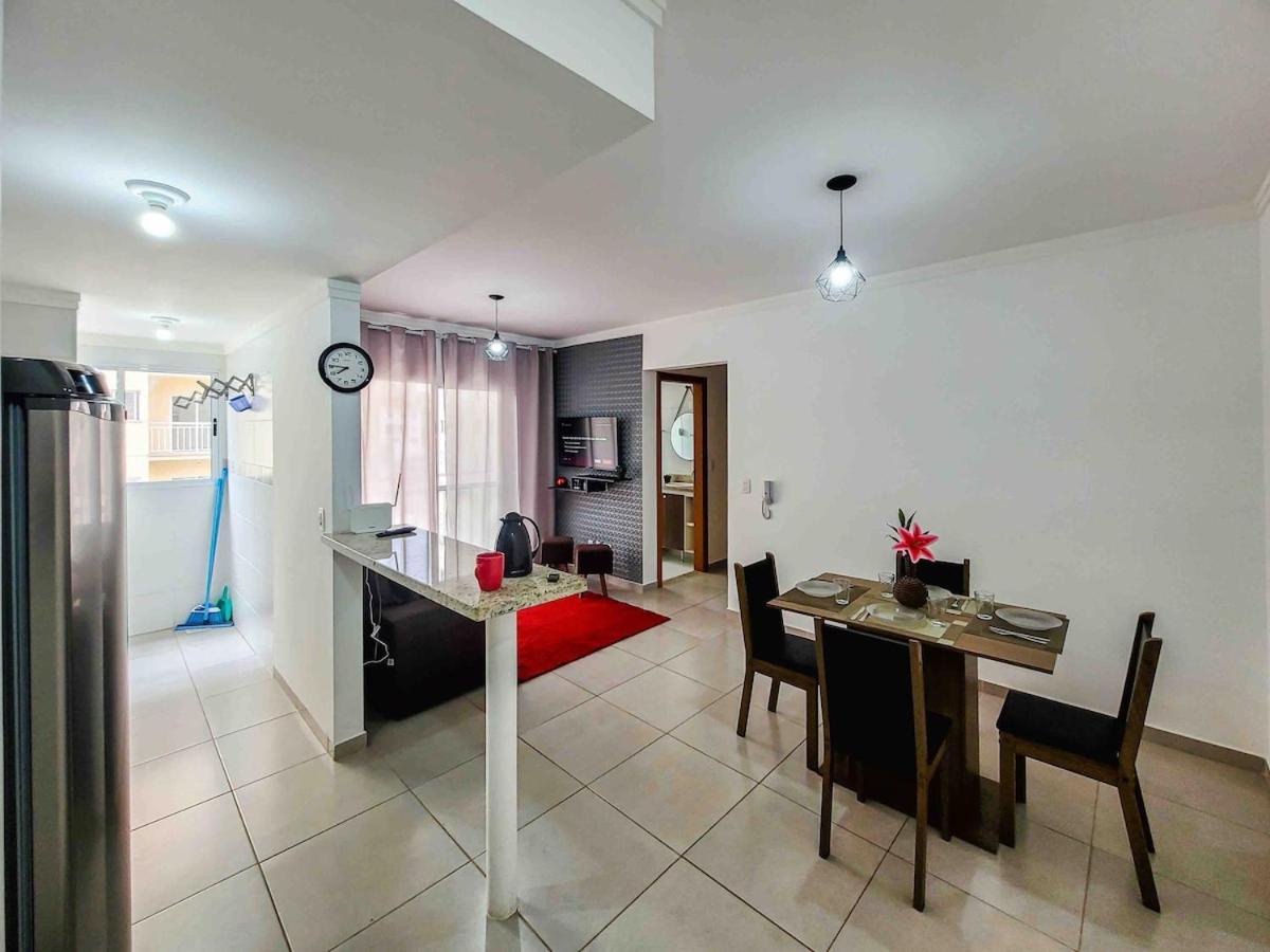Bem No Centro, Cozinha Completa, Varanda E Garagem Poços de Caldas Zewnętrze zdjęcie